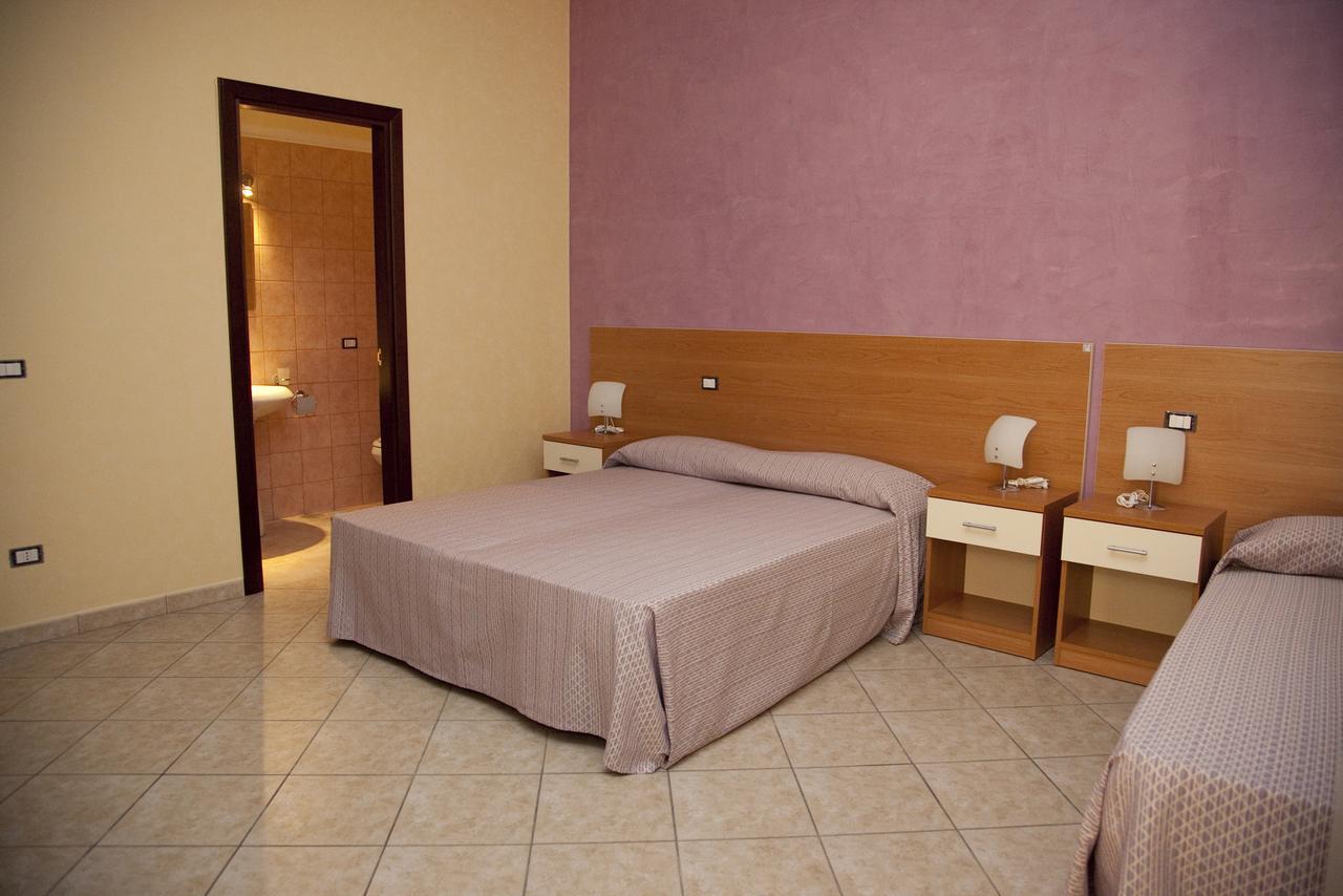 부테라 Il Portico Dei Normanni B&B 외부 사진