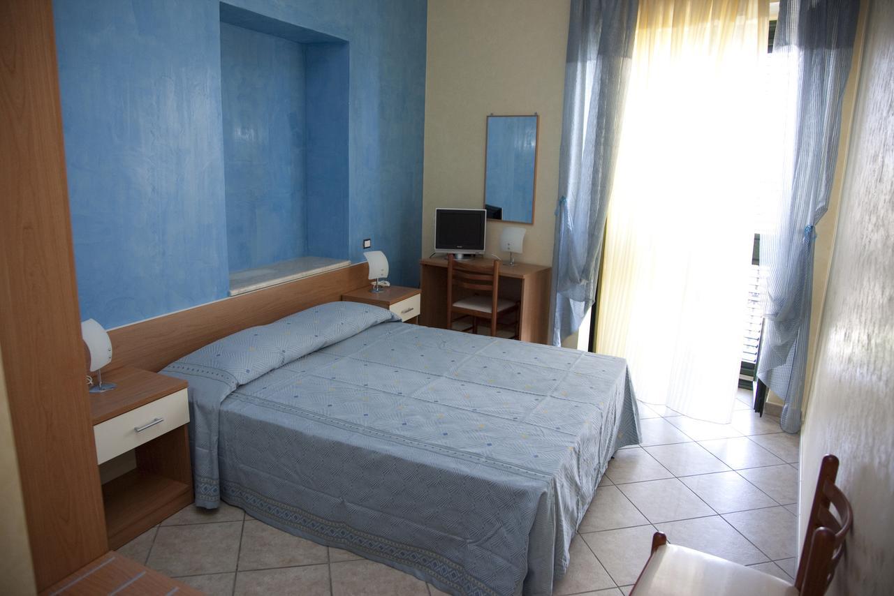 부테라 Il Portico Dei Normanni B&B 외부 사진