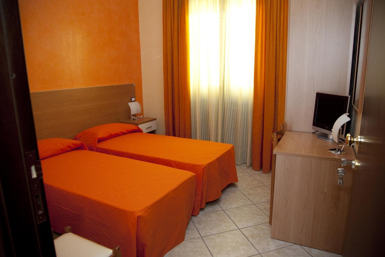 부테라 Il Portico Dei Normanni B&B 외부 사진